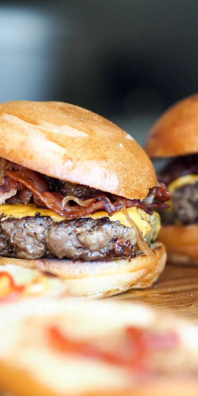burger-731298_1920.jpg